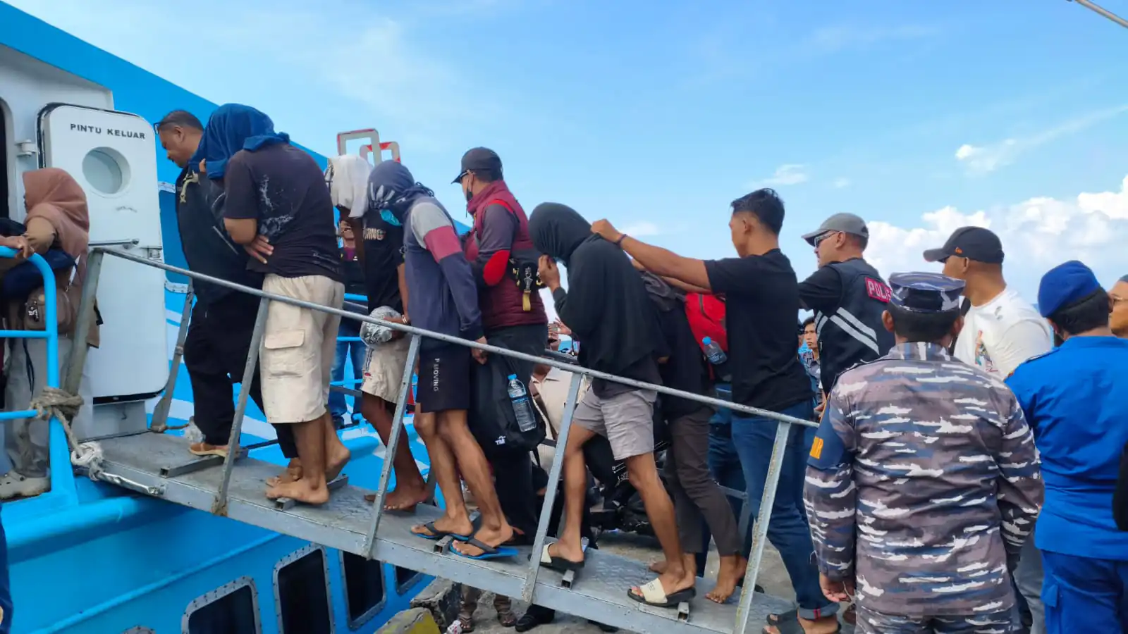 Motion Photo 1670279608550794281