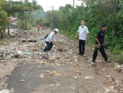 Akibat Banjir ROB Di Bawean, Tumpukan Sampah Meluber Hingga Jalan Lingkar
