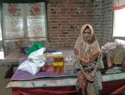 Hidup Sebatangkara, Nenek Sulaima Bawean Dapat Bantuan dari GP Ansor dan Bumdesma Pulau Putri