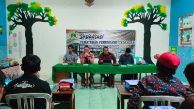 Sosialisasi Perda, Eril Desembrilian Prabowo Ajak Warga Bawean Peka Membaca Peluang Usaha