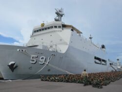 Krisis Sembako, Gubernur Jatim Bantu Kapal KRI Kirim Logistik ke Bawean